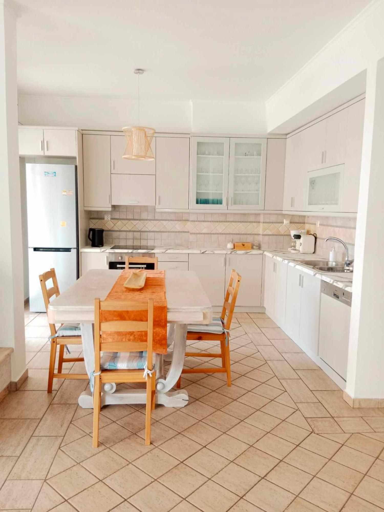 Lazarus 2Bd Apartment In The Center Patras Eksteriør billede