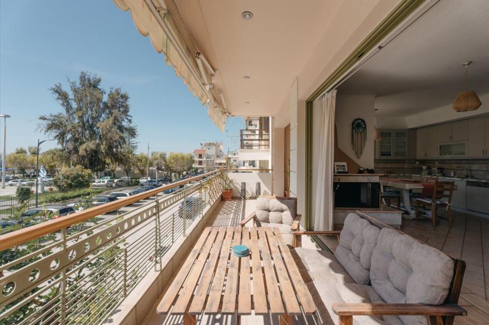 Lazarus 2Bd Apartment In The Center Patras Eksteriør billede